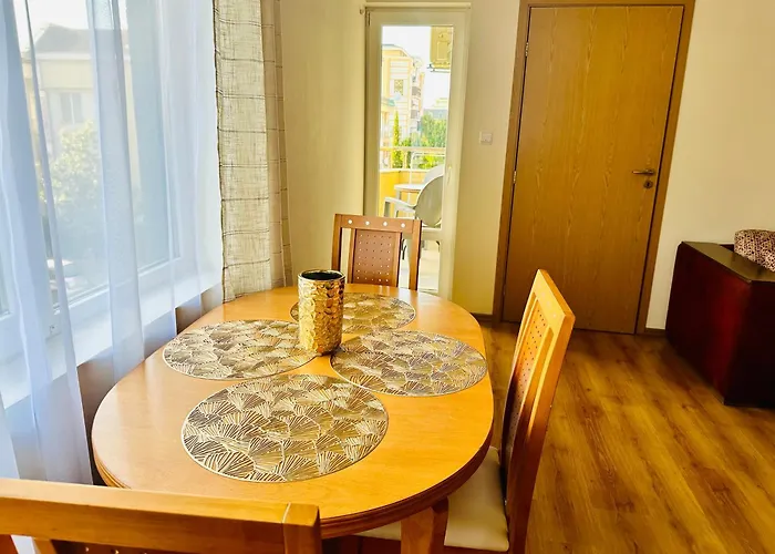 Vacation Daneli Солнечный берег