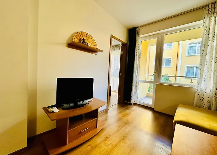 Vacation Daneli Апартаменты