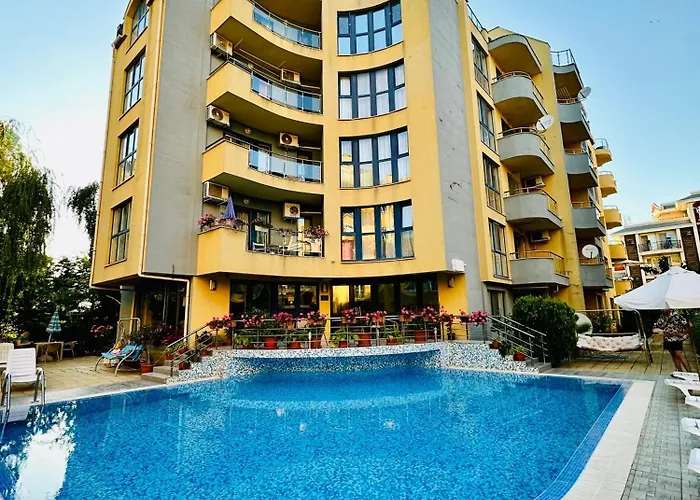 Vacation Daneli Апартаменты